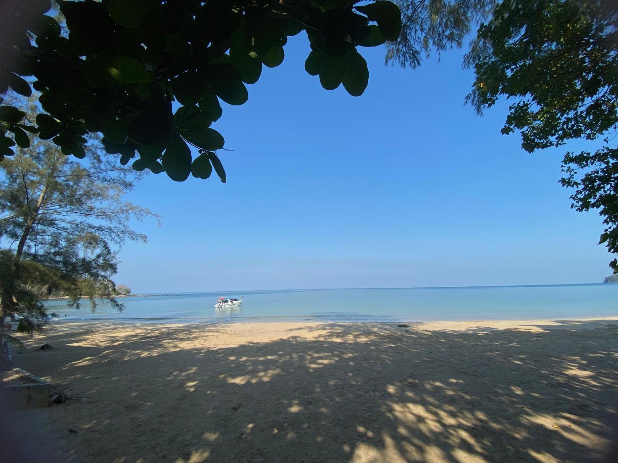 Coconut Lanta Resort @Klong Dow Beach Крабі Екстер'єр фото